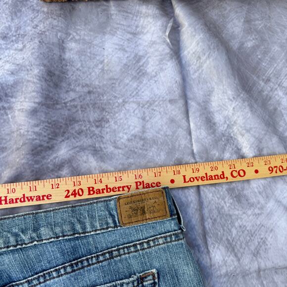 Women's Levi's 515 Bootcut Light Wash Distressed Western Blue Jeans Sz 34 x 28 - Picture 10 of 10